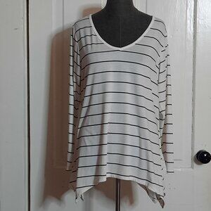 Just Be Soft Black White Nautical Striped V-Neck Sharkbite Hem Tunic Top1XL, EUC